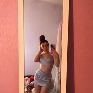 Meet your Posher, Courtney